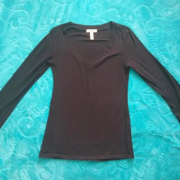 Ambiance Apparel Long Sleeve Black Top - Picture 1 of 3